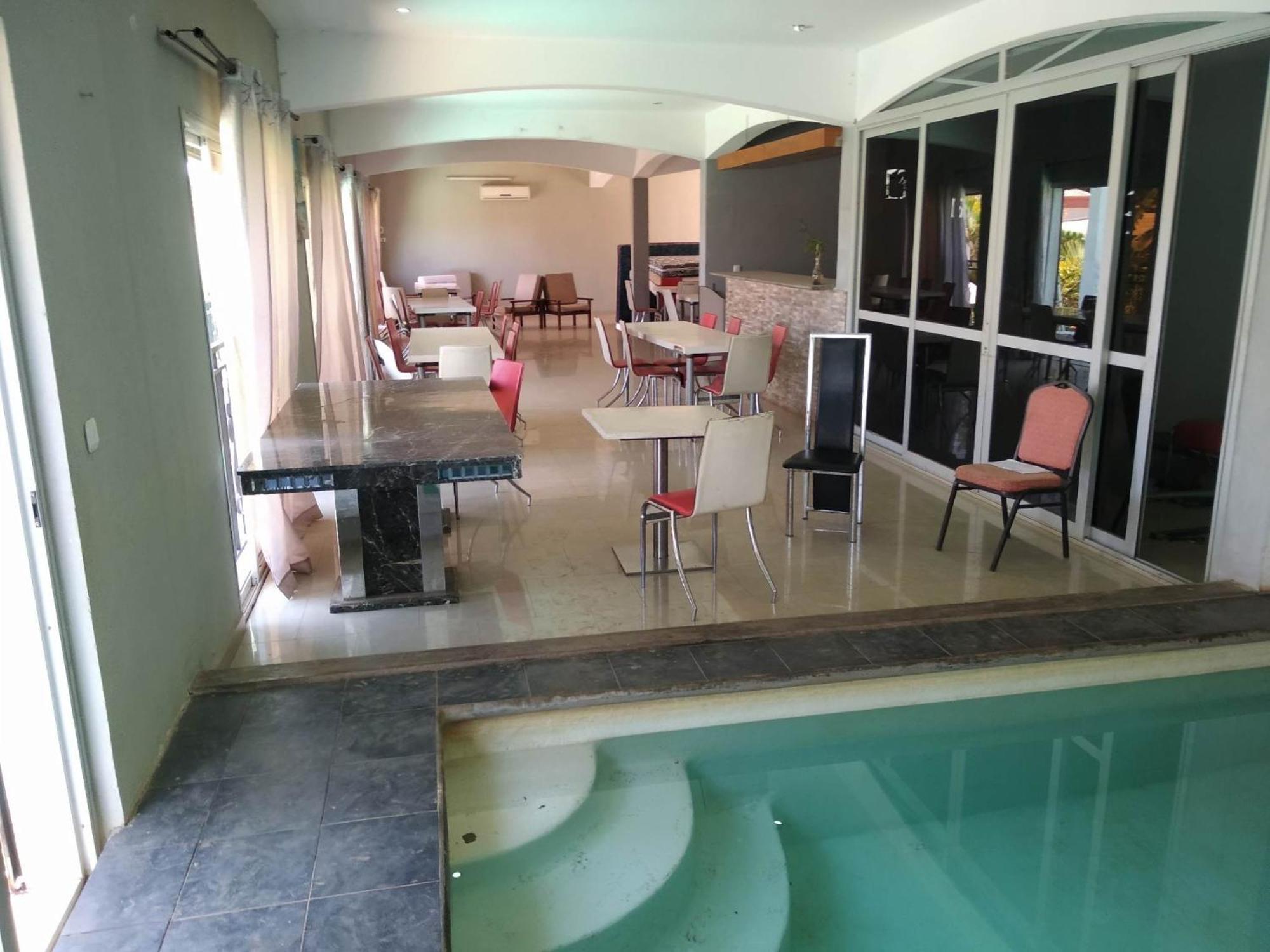 Hotel La Kapila Ivato Ivato  Екстер'єр фото