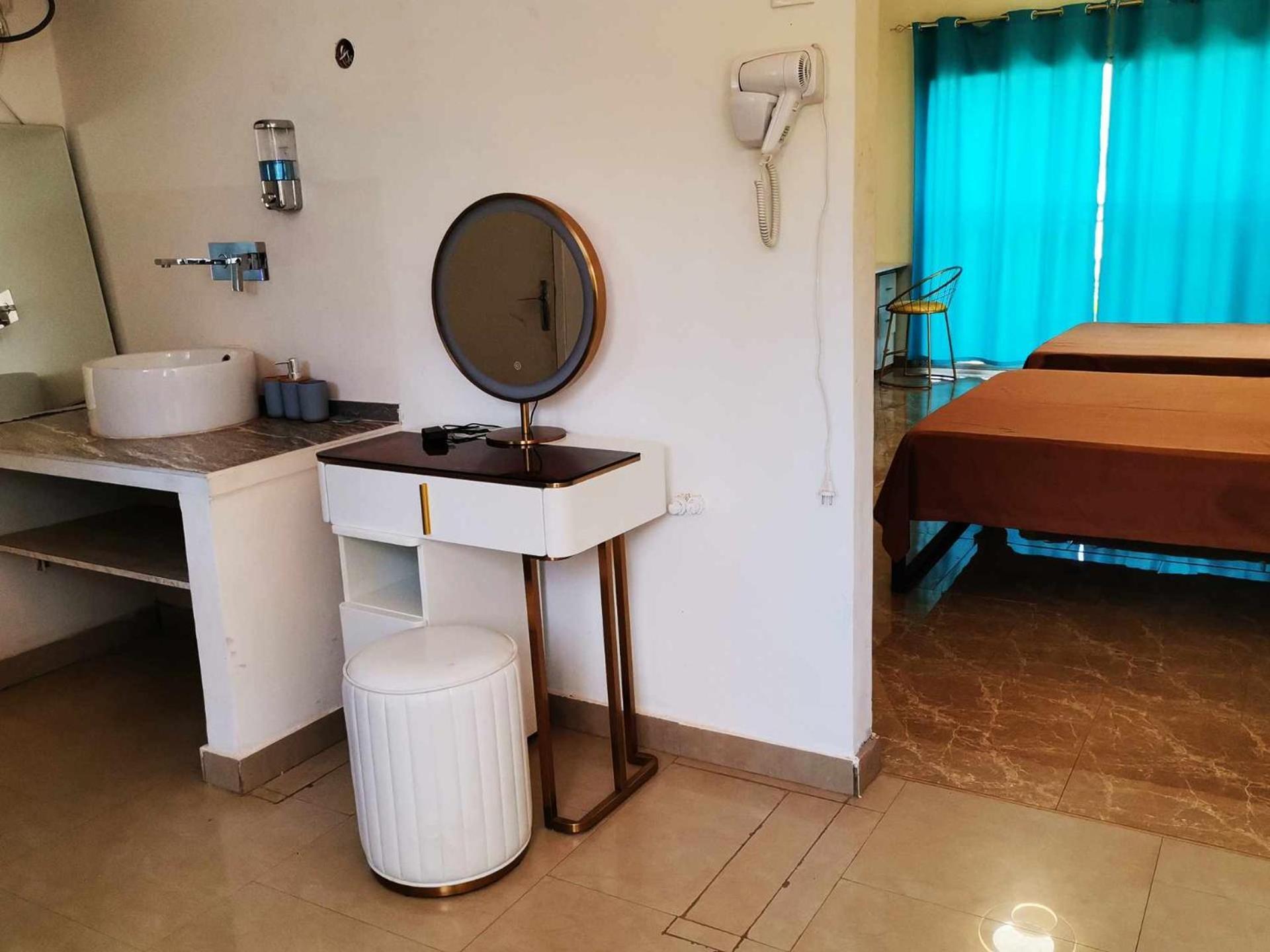 Hotel La Kapila Ivato Ivato  Екстер'єр фото